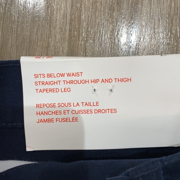 Joe Fresh slim straight 32/30 - Picture 2 of 9